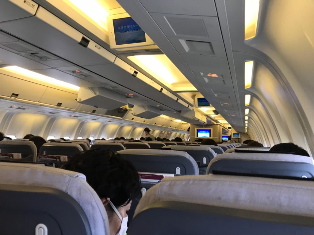 Anaのボロイ飛行機搭乗記 平成初期を感じるフライト 67 羽田 福岡 飛行機旅行のゼミナール